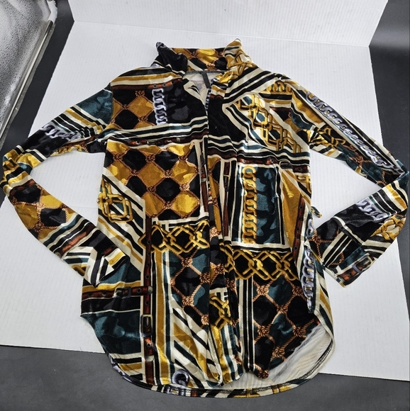 Colorful Geometric Patterned Velvety Shirt Open-front - Picture 2 of 10